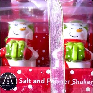 Meritage Ceramic Snowmen Salt & Pepper Shakers NWT